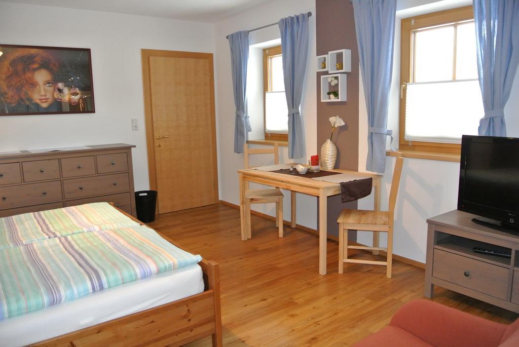 Studio Schwarzenauer Apartment อัลพ์บาค ภายนอก รูปภาพ